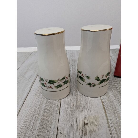 Porcelain Salt & Pepper Shaker Set "A Season Of Wonder" Christmas Holly Design - Picture 2 of 8